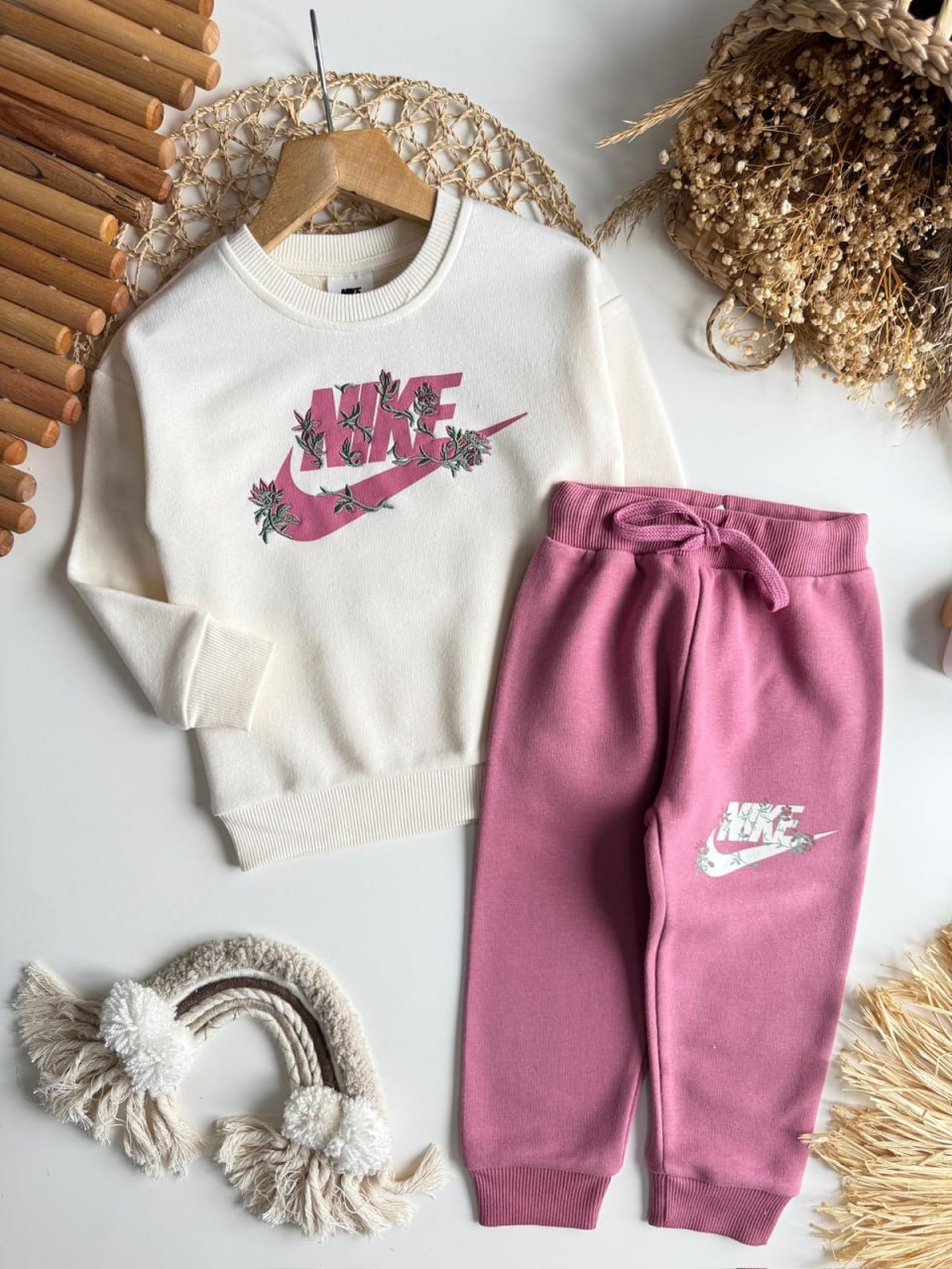 Nike floral set