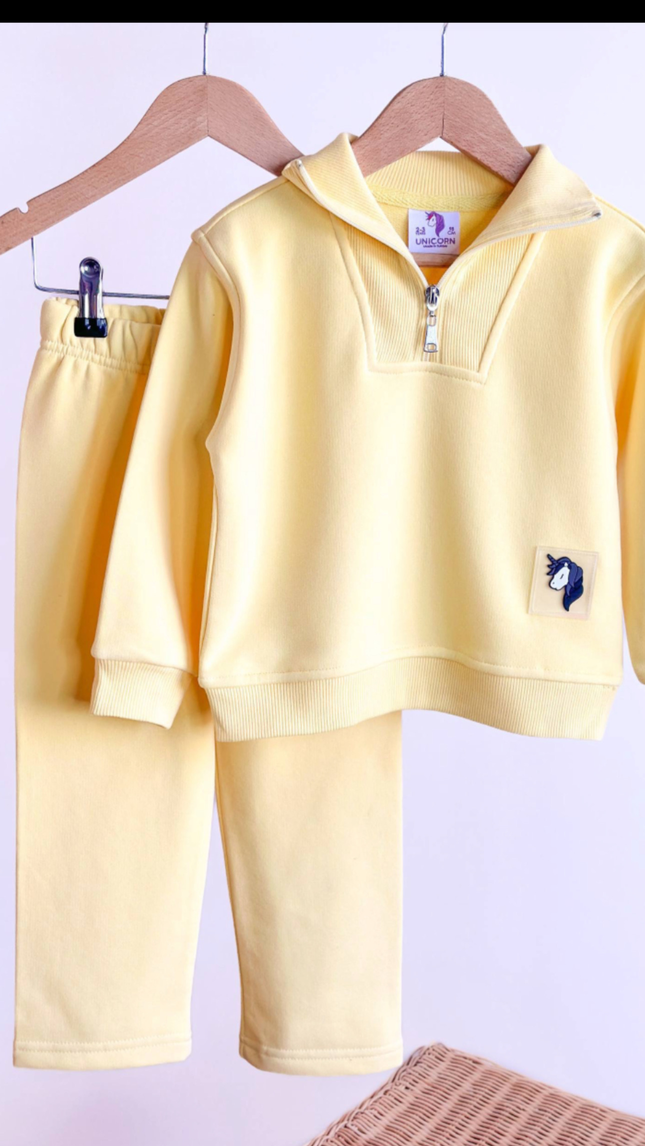 Yellow / Burgundy pony set